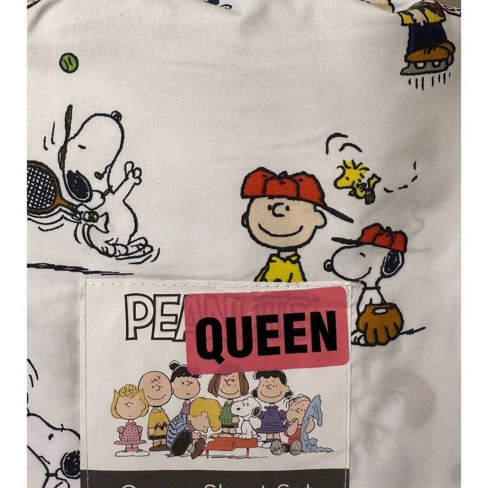 Peanuts‎ Snoopy Sports Theme 4 PC Queen Bed Sheet Set NEW